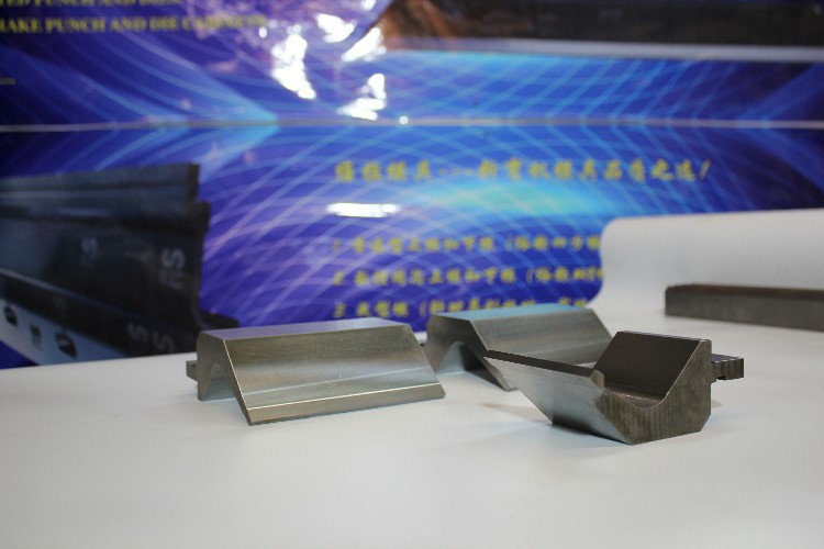 Haco press brake tools Press brake punch and dies,punch holders